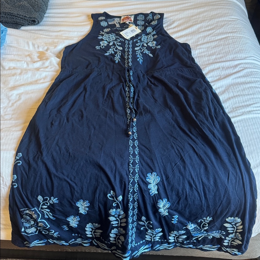 Johnny Was V‑NECK DRAWSTRING KNIT DRESS